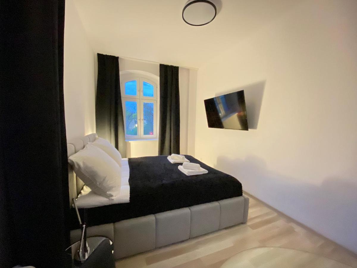 Vip Rooms Apartment Torun Exterior photo